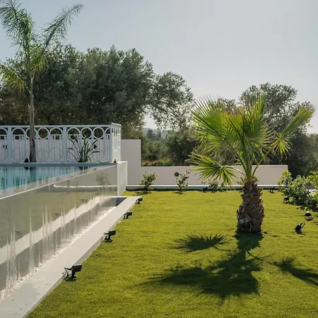 Bliss 别墅 罗希姆诺